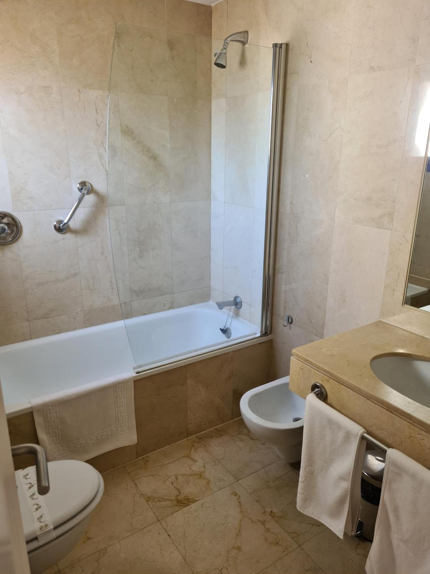 Apartamentos Plaza De Santiago - Estudios Turisticos - 1 Llave 핀토 외부 사진