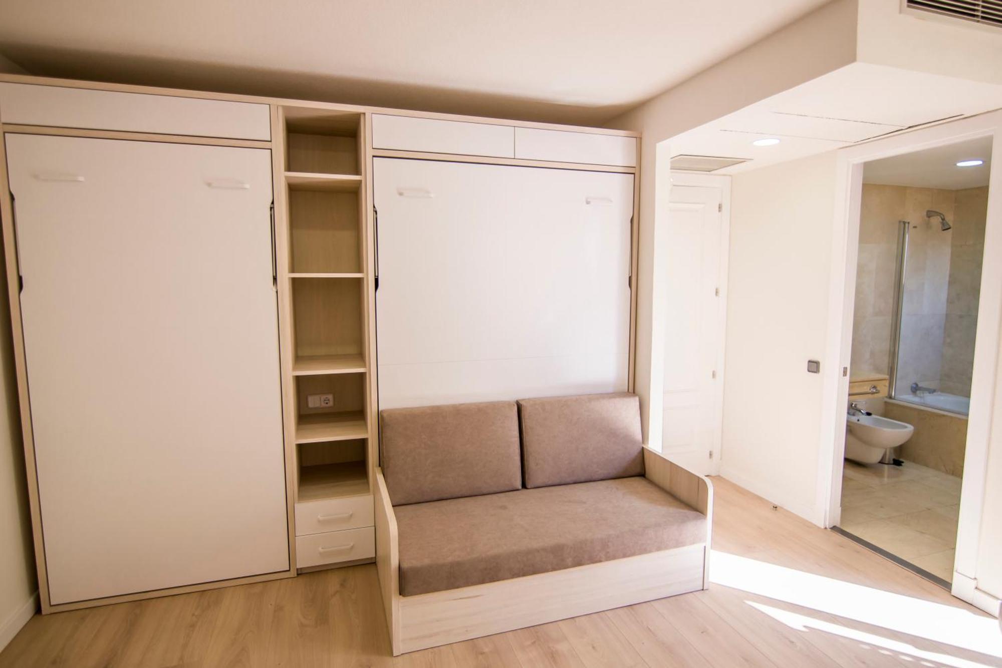Apartamentos Plaza De Santiago - Estudios Turisticos - 1 Llave 핀토 외부 사진