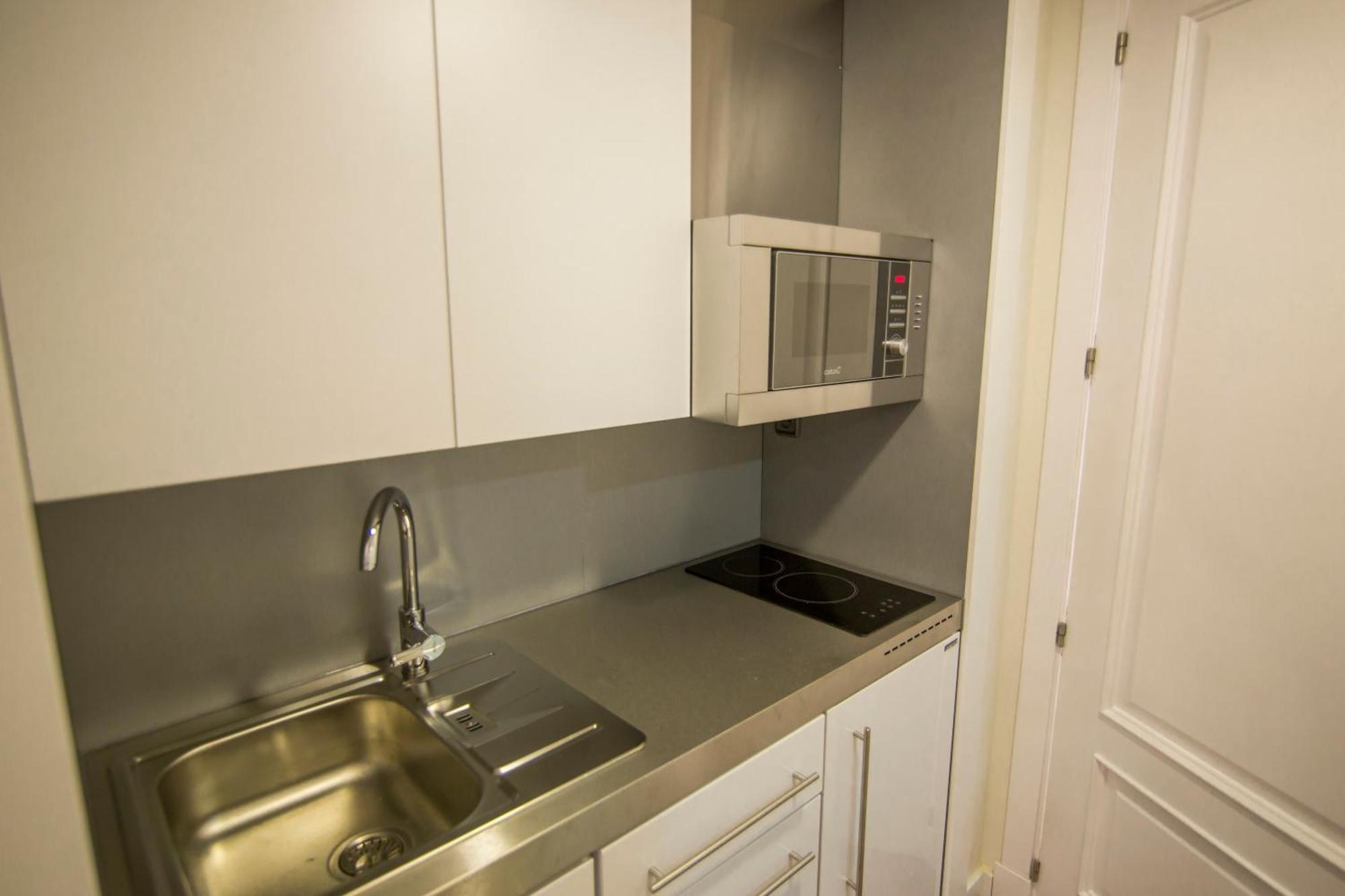 Apartamentos Plaza De Santiago - Estudios Turisticos - 1 Llave 핀토 외부 사진