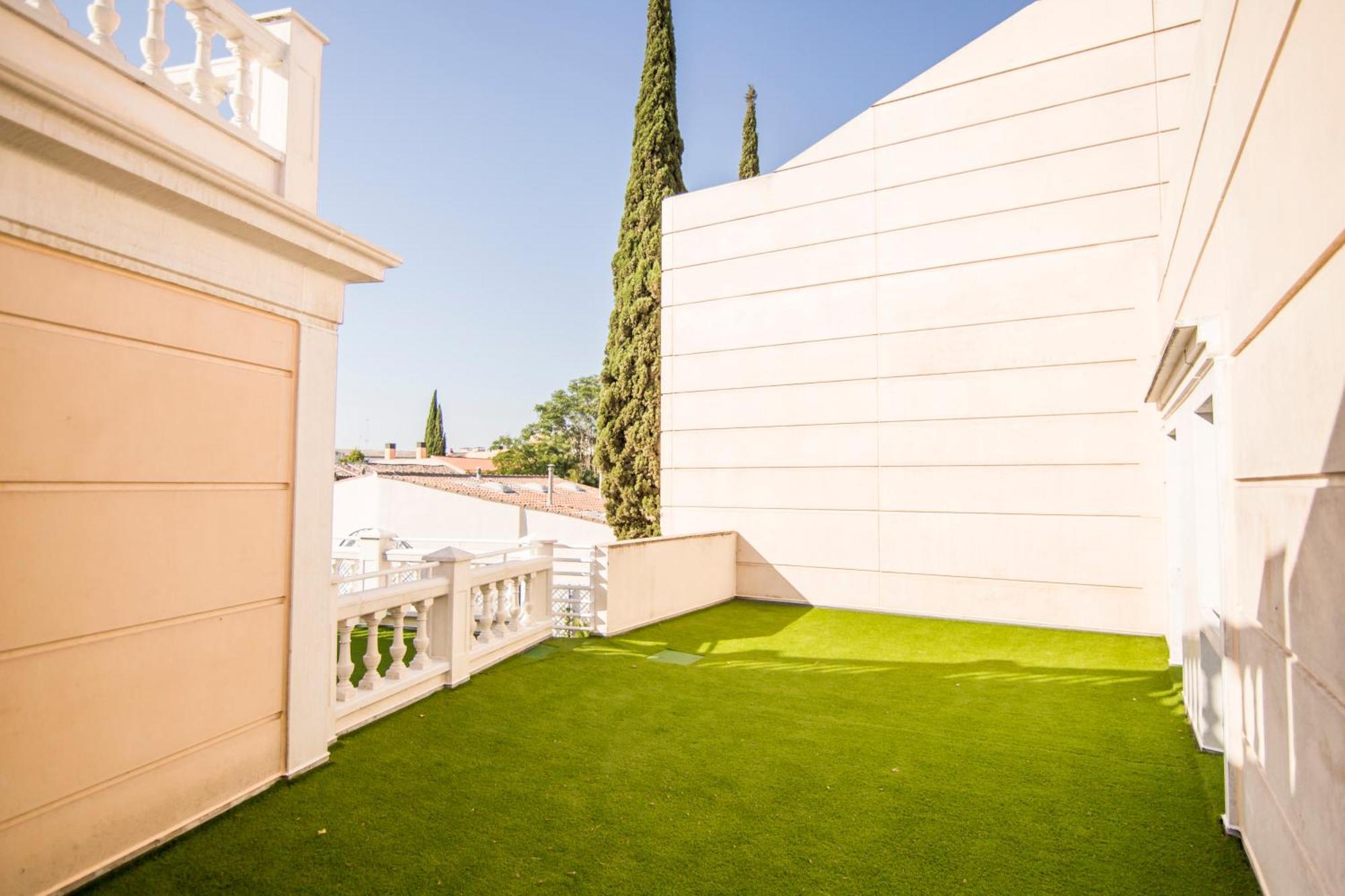 Apartamentos Plaza De Santiago - Estudios Turisticos - 1 Llave 핀토 외부 사진