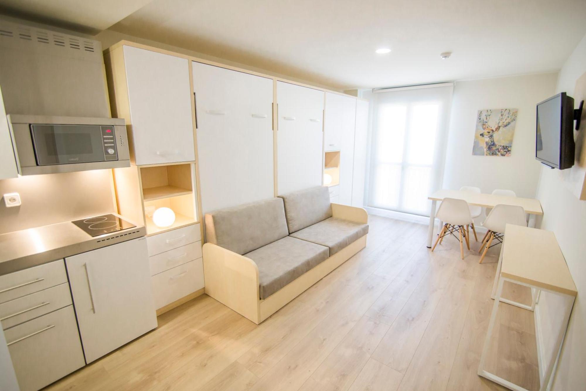 Apartamentos Plaza De Santiago - Estudios Turisticos - 1 Llave 핀토 외부 사진