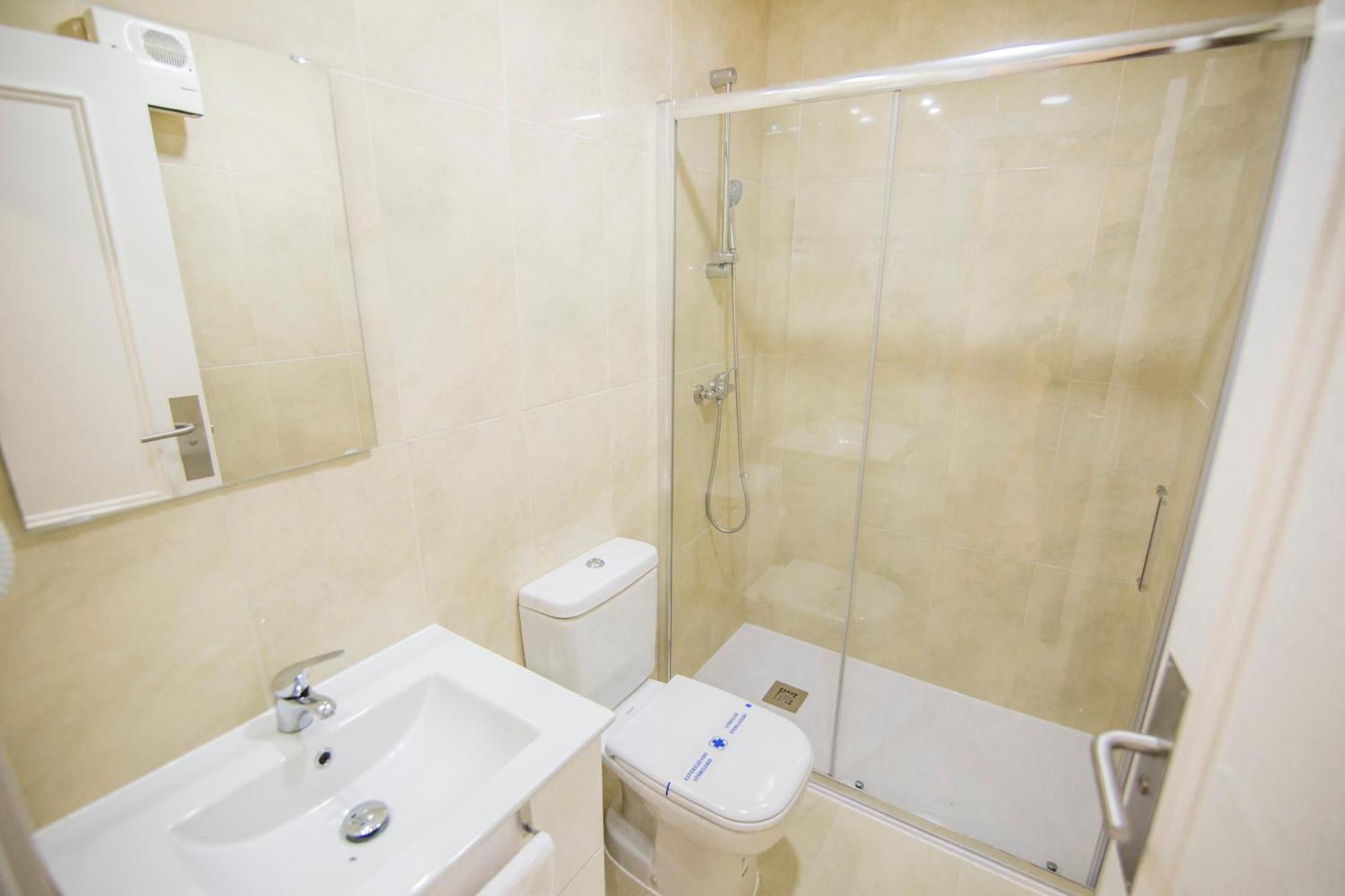 Apartamentos Plaza De Santiago - Estudios Turisticos - 1 Llave 핀토 외부 사진