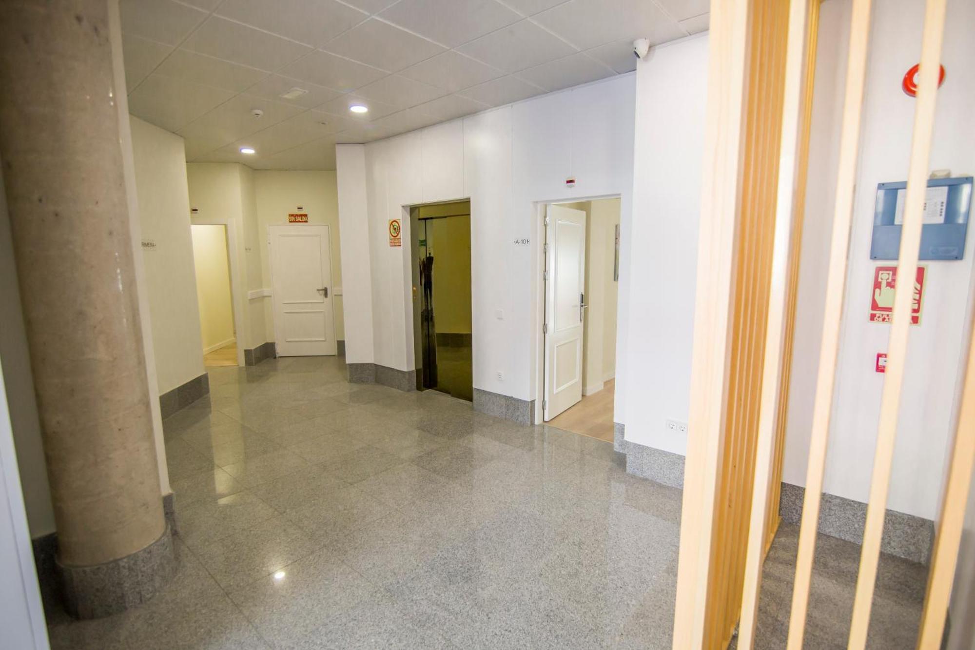 Apartamentos Plaza De Santiago - Estudios Turisticos - 1 Llave 핀토 외부 사진