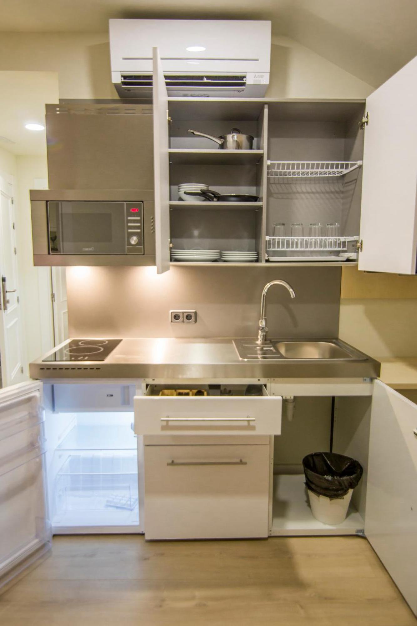 Apartamentos Plaza De Santiago - Estudios Turisticos - 1 Llave 핀토 외부 사진