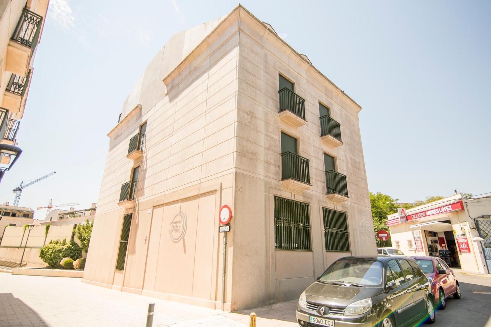 Apartamentos Plaza De Santiago - Estudios Turisticos - 1 Llave 핀토 외부 사진